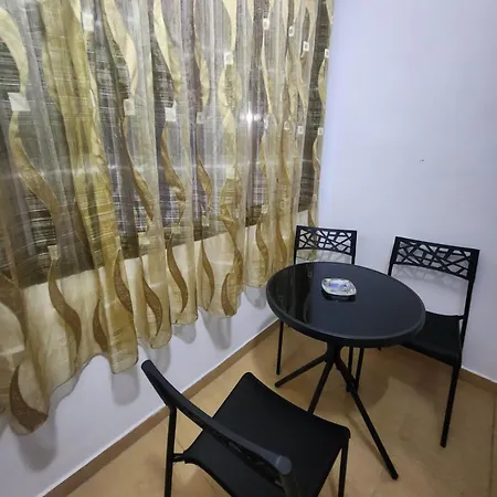 Nevi * Tirana