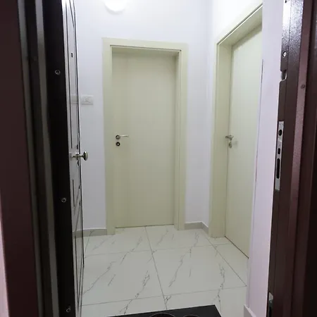 Nevi شقة *